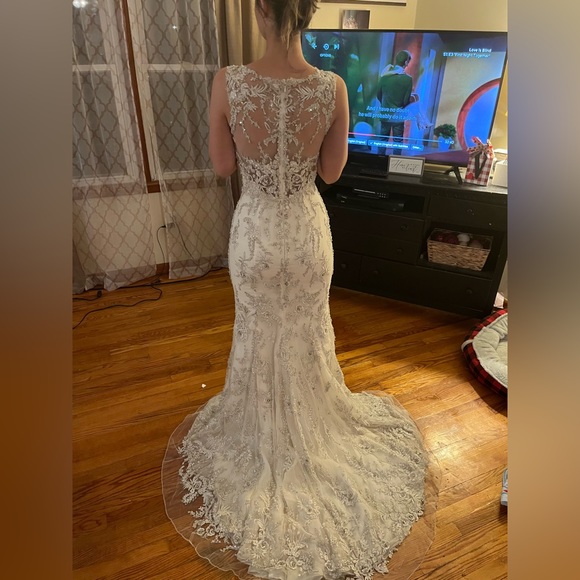 Bought this dress and chose a different one instead. Only worn while trying on - Picture 1 of 9